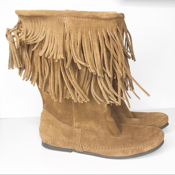 Minnetonka Shoes - Minnetonka Suede Tan Fringe Side Zip Booties Sz 11